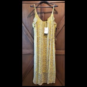 WHO WHAT WEAR yellow floral dress